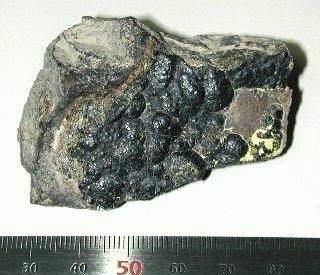 3.27. Настуран (Уранит)